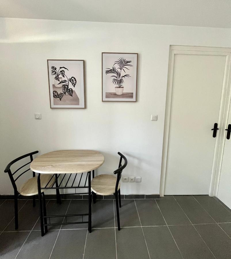 Le Central : Appartement Cosy Et Calme Saint-Germain-de-Joux Екстер'єр фото
